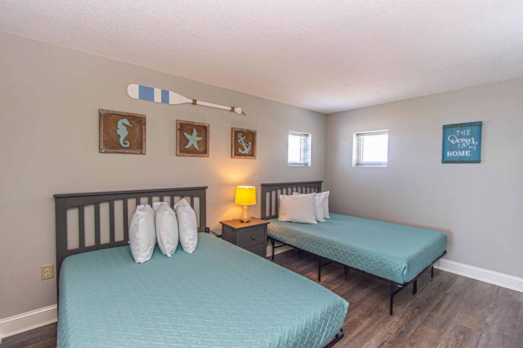 Beautifully Decorated Direct Oceanfront 1 Bedroom 1 Ba Condo Atlantica 1003 Миртл-Бич Номер фото